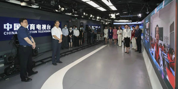 懷進(jìn)鵬調(diào)研部屬新聞宣傳單位：全力做好迎接、學(xué)習(xí)、宣傳、貫徹黨的二十大工作