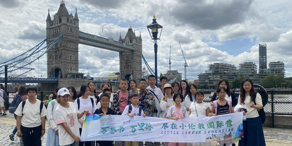 小倫敦國(guó)際營(yíng)開(kāi)啟奇幻之旅——世界最大的哈利波特?cái)z影基地